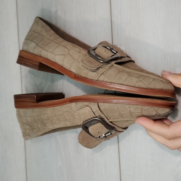 NEW Vince Camuto Women Cenkanda Croc Embossed  Loafer Flats Slip on shoes sz 7M - Picture 9 of 10